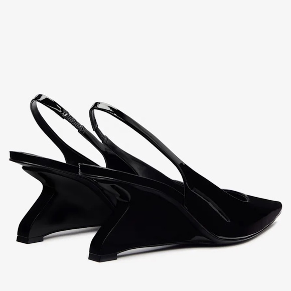 Reformation Westlyn Closed Toe Wedge, Size 7 in Black Patent - Picture 3 of 7